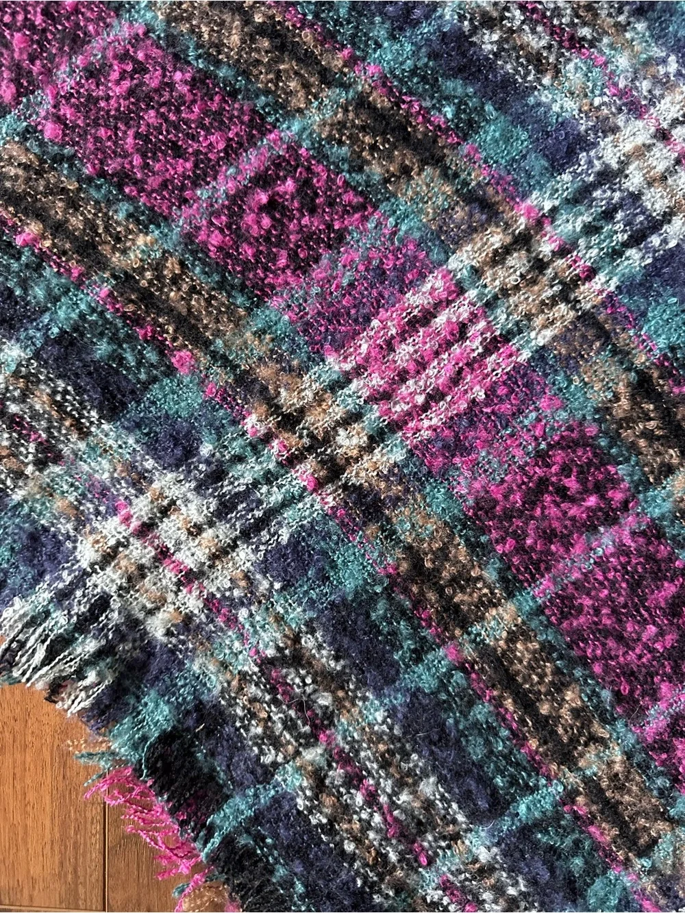 Vince Camuto Jewel Plaid Triangle Wrap Scarf Fringed Knit NWT OS